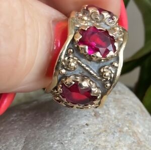 Vintage-Style 14kt Gold Ring with Deep Red Ruby Gemstones